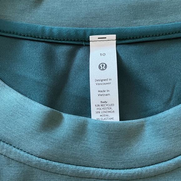 Lululemon Perfectly Oversized Crop Crew *Softstreme - Picture 5 of 6